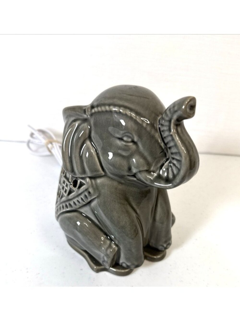 Better Homes And Gardens Elephant Wax Warmer Gray 2 Pieces